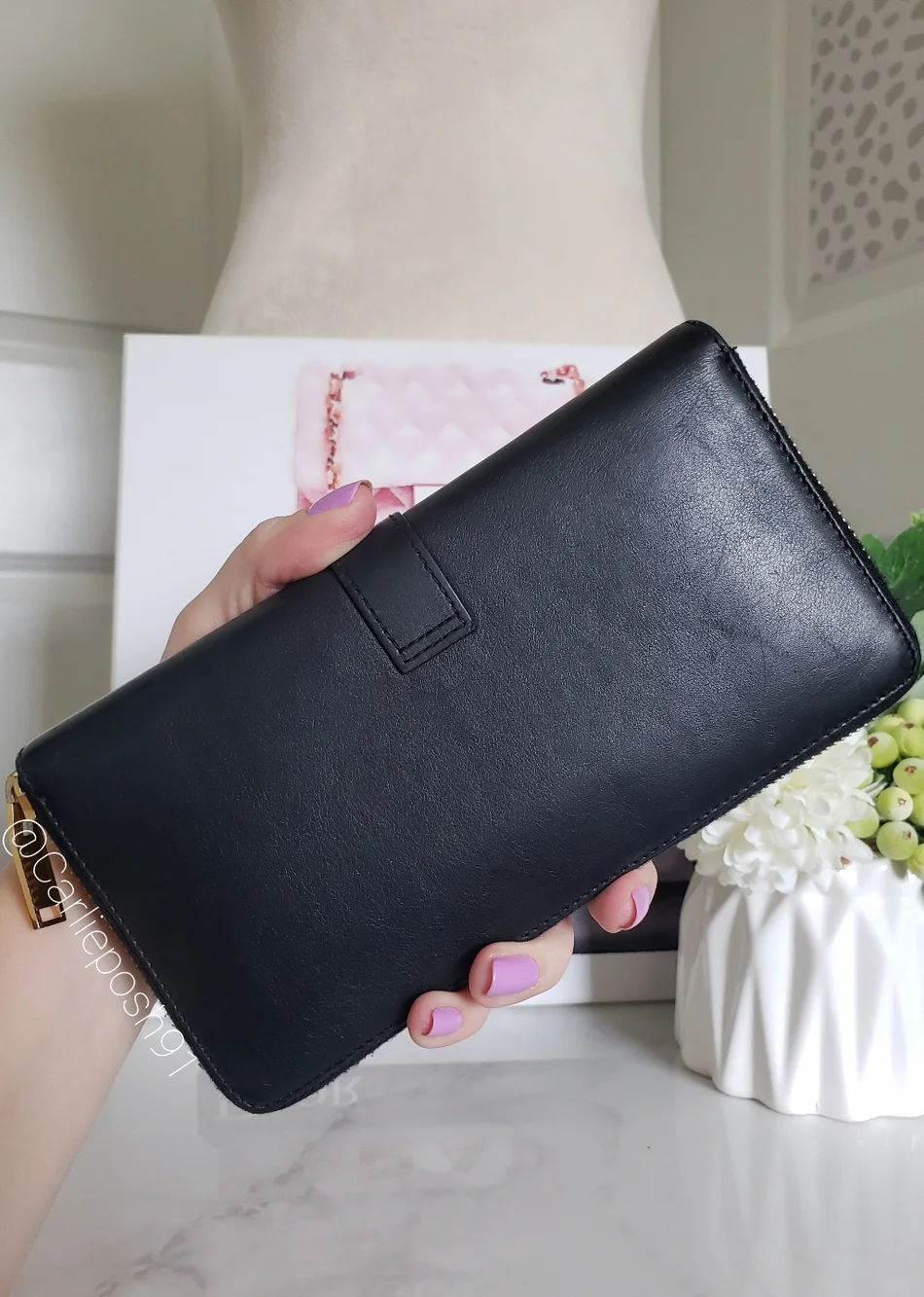 Authentic Pre-owned Yves Saint Laurent Zip Around Wallet - Picture 3 of 14